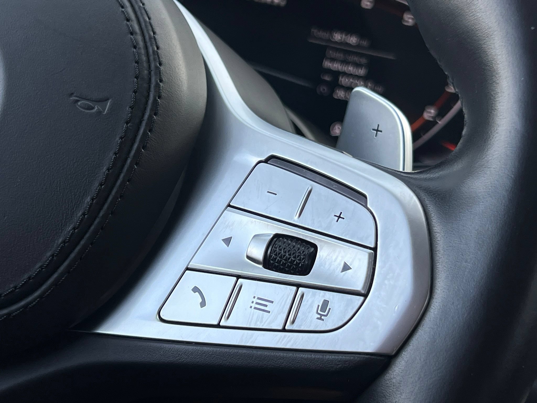 Used 2021 BMW M760i xDrive AWD/4WD image 31