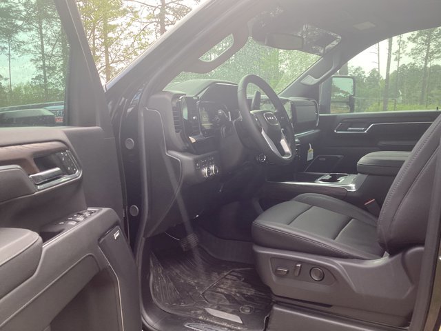 New 2026 GMC Sierra 2500 SLT w/ SLT Premium Package image 16