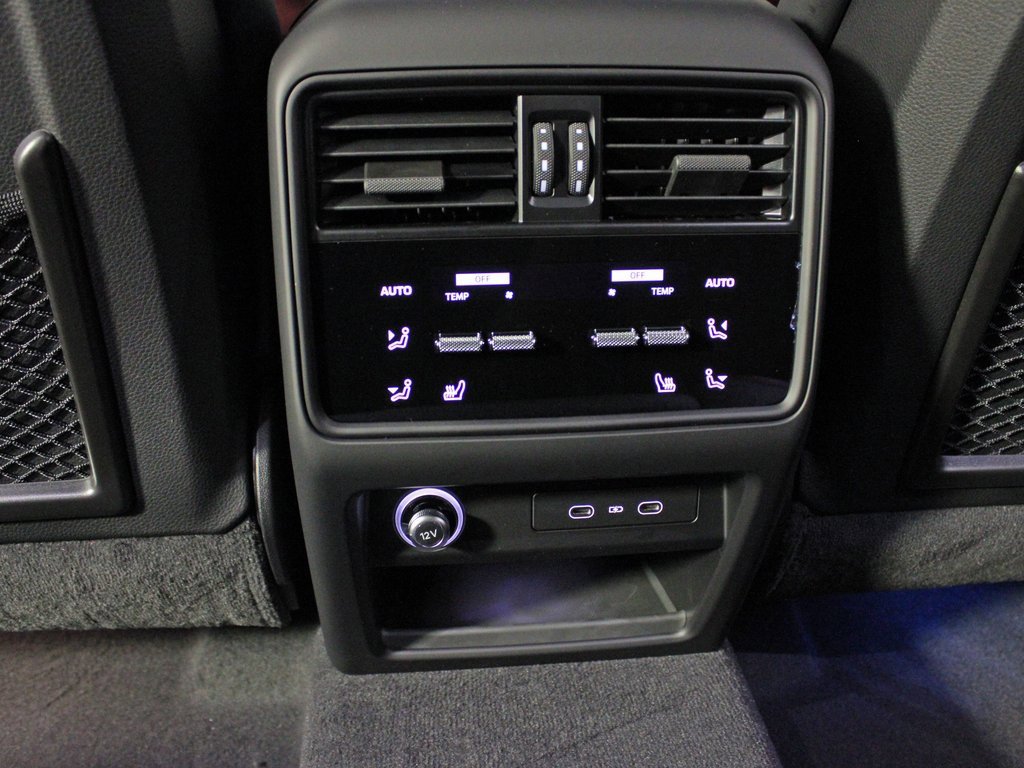 New 2026 Porsche Cayenne GTS image 38