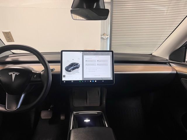 Used 2023 Tesla Model Y Long Range image 20