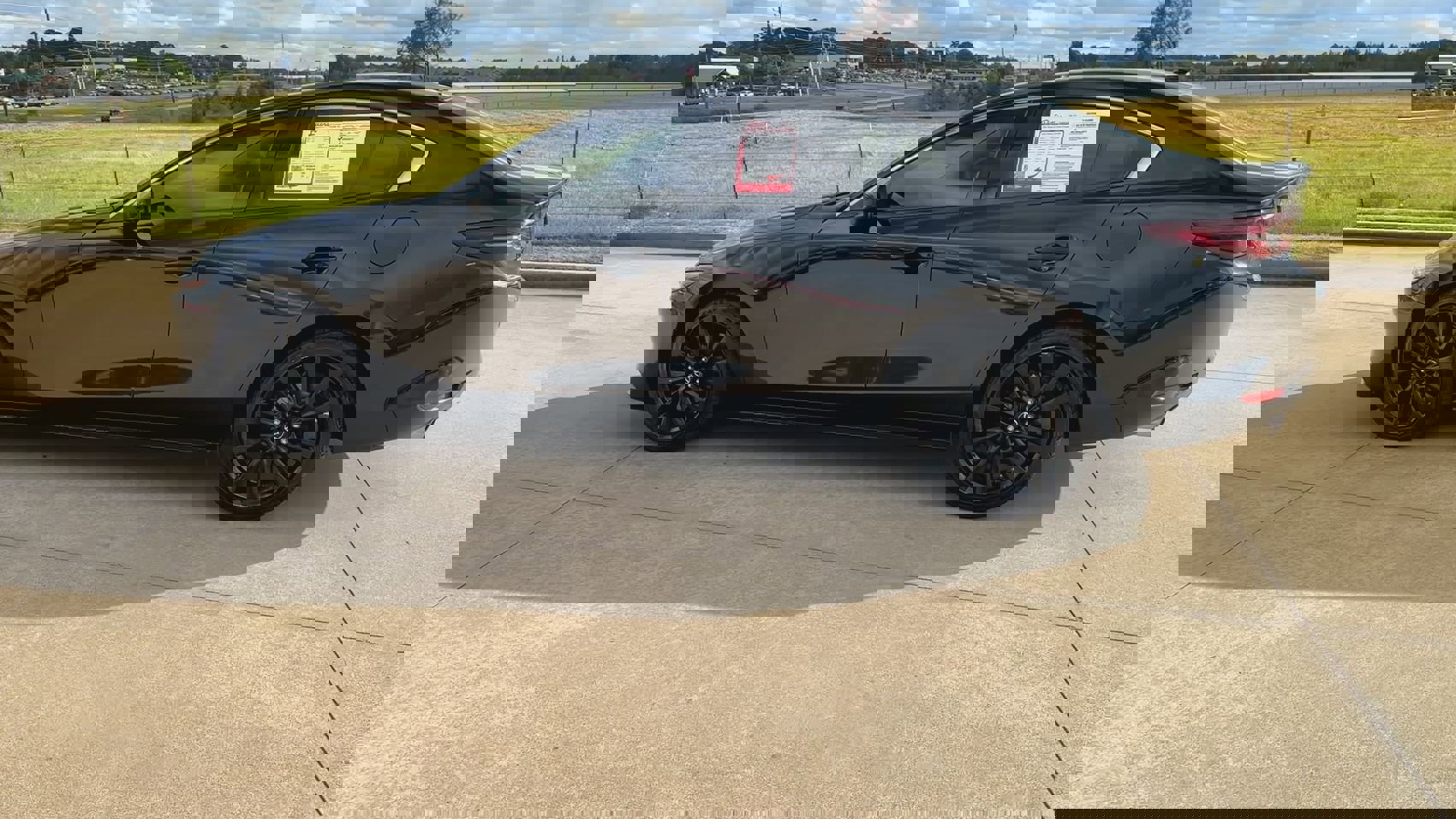 Used 2021 MAZDA MAZDA3 2.5 Turbo Sedan w/Premium Plus image 7