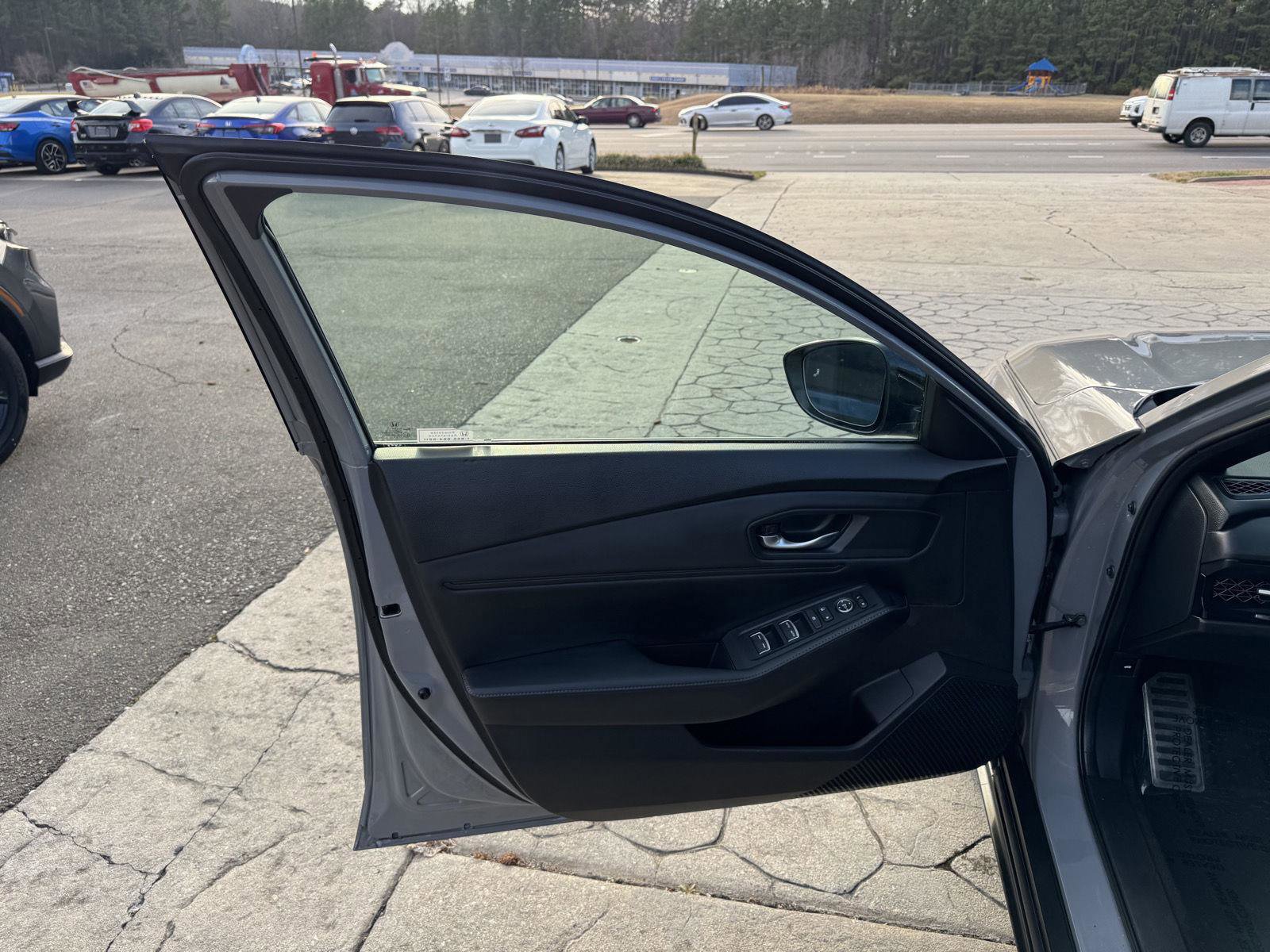 Used 2024 Honda Accord Sport image 6