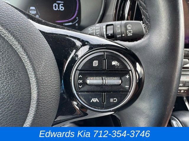 Used 2025 Kia Soul EX image 24