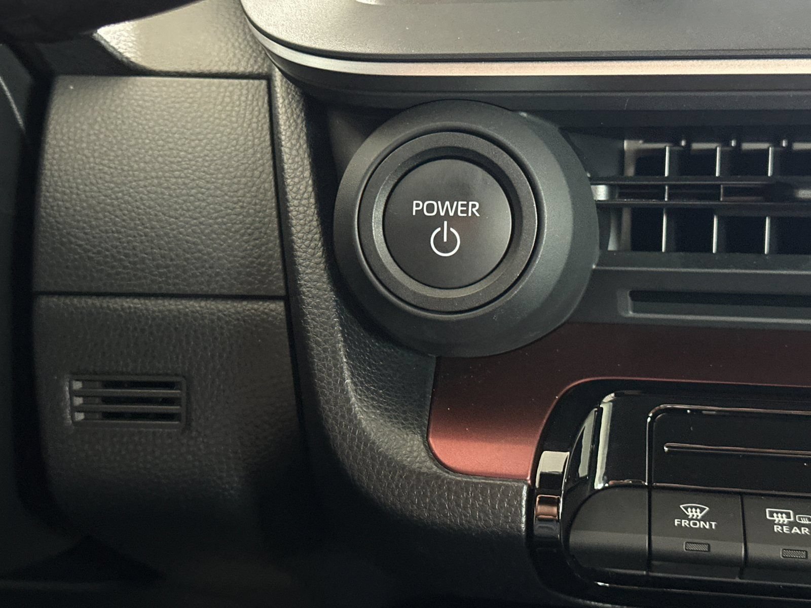 Used 2026 Toyota Prius Plug-In Hybrid FWD image 20