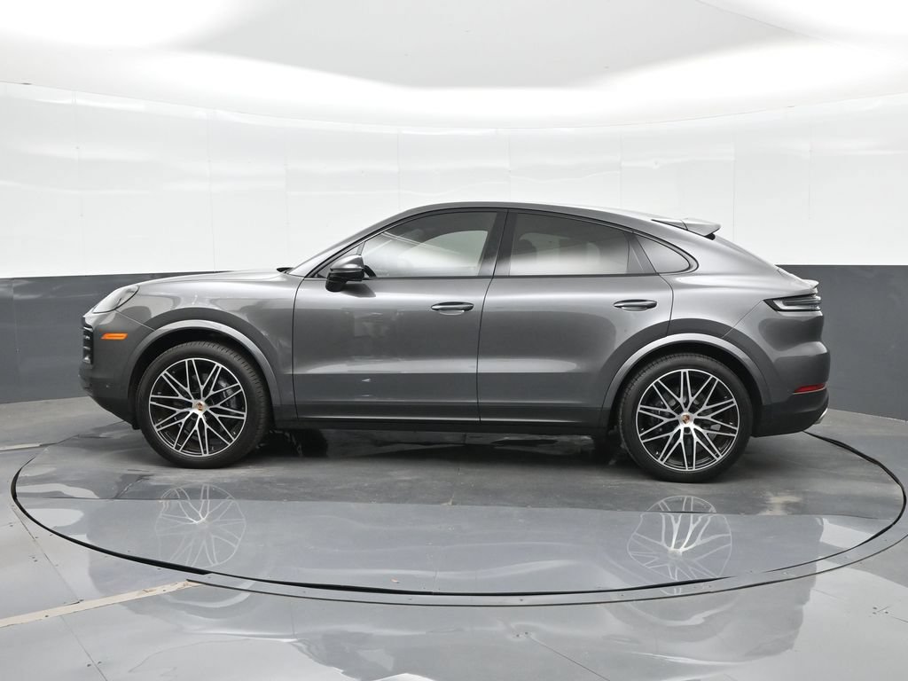 Certified 2025 Porsche Cayenne Coupe AWD/4WD image 2
