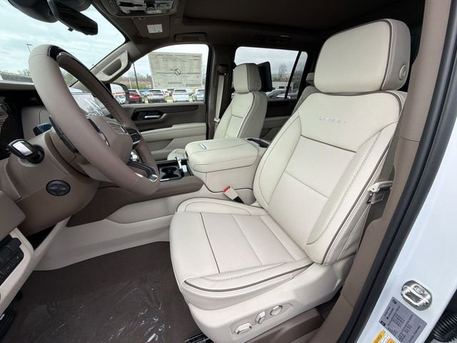 New 2026 GMC Yukon XL Denali w/ Denali Reserve Package image 11