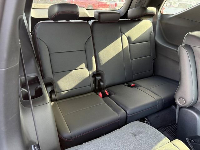New 2026 Chevrolet Traverse RS w/ LPO, Floor Liner Package image 8