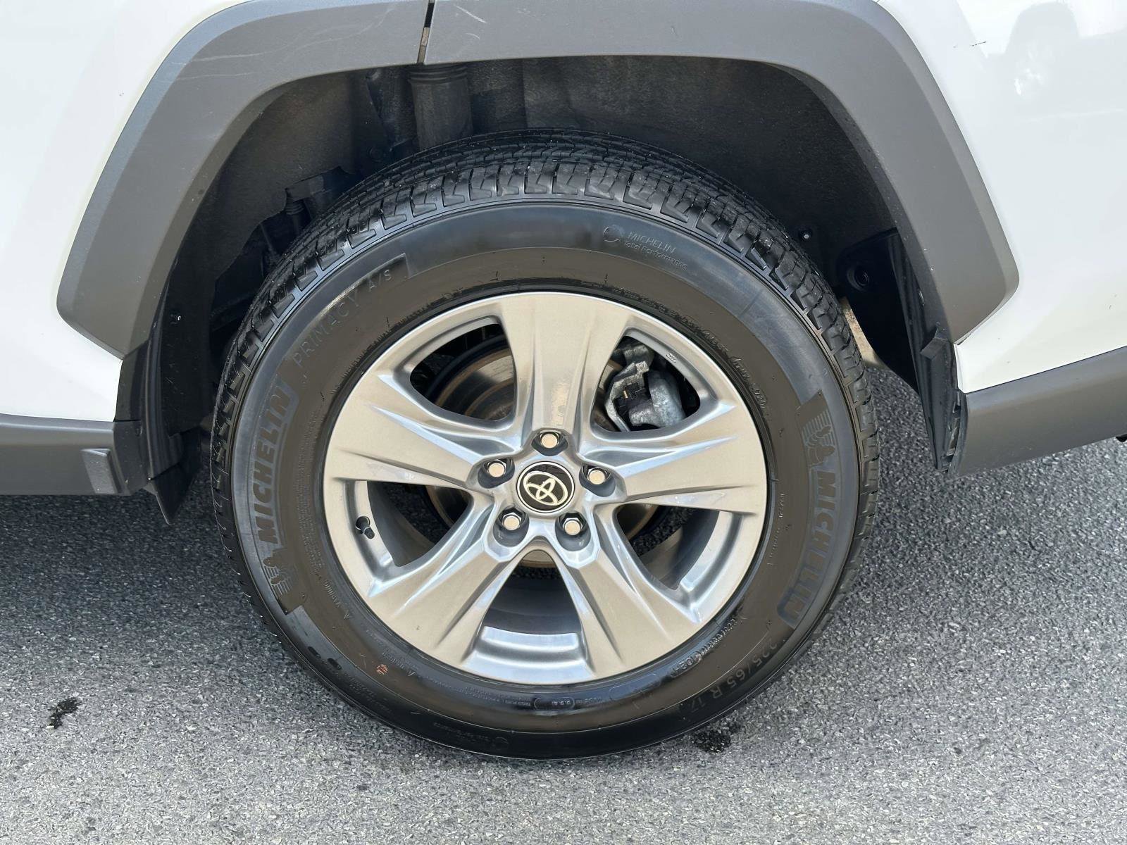 Certified 2025 Toyota RAV4 XLE AWD/4WD image 11