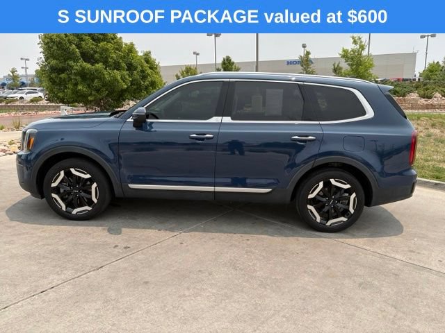 Used 2024 Kia Telluride S w/ S Sunroof Package FWD image 5