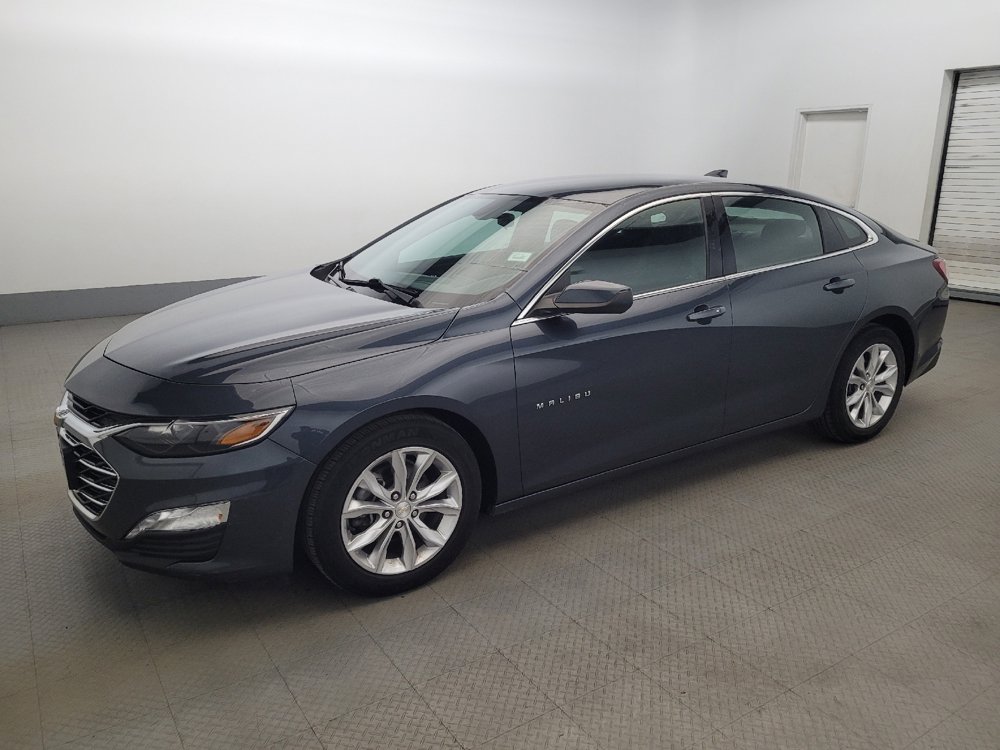 Used 2021 Chevrolet Malibu LT FWD image 2