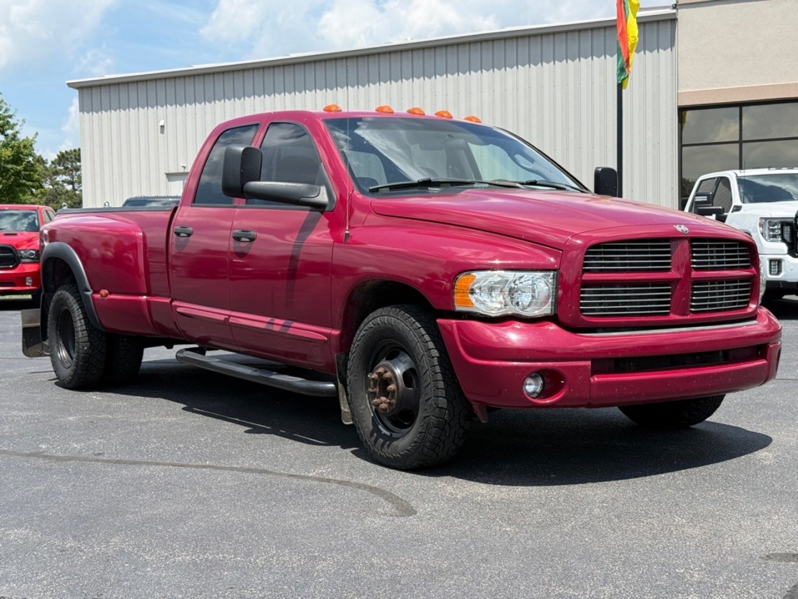 Used 2004 Dodge Ram 3500 Truck SLT w/ Sport Appearance Group RWD image 2