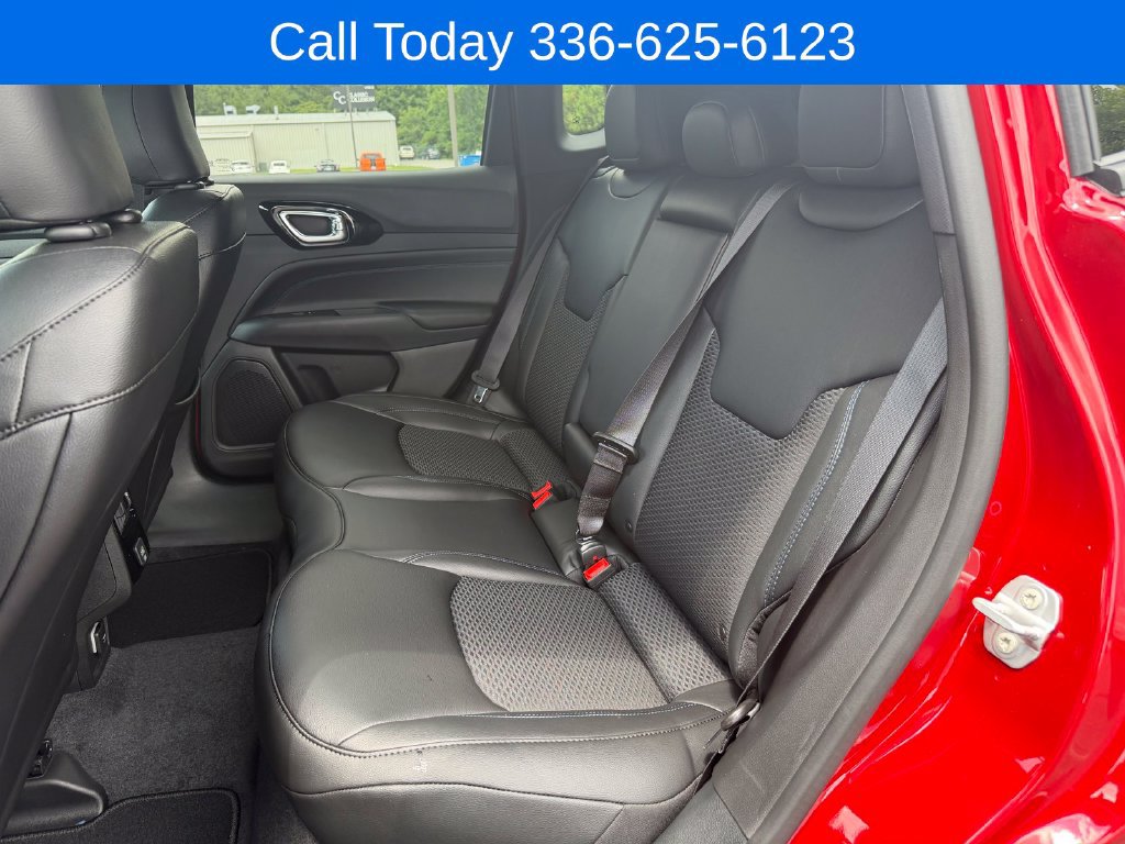 New 2026 Jeep Compass Latitude AWD/4WD image 12