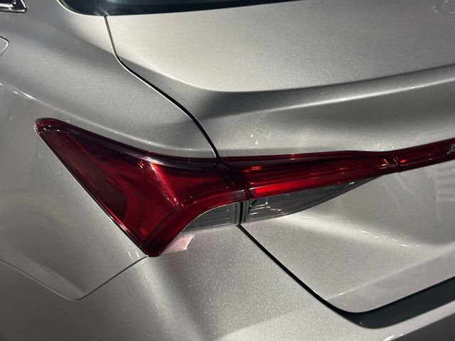 Used 2020 Toyota Avalon Limited w/ Advanced Safety Package FWD image 14