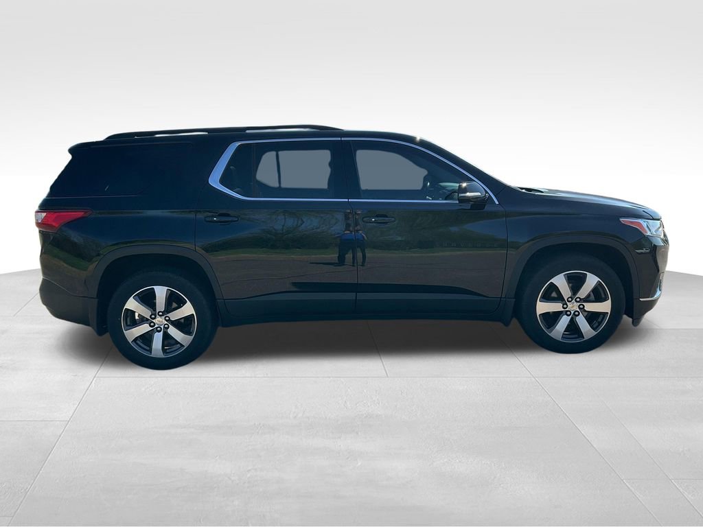 Used 2019 Chevrolet Traverse LT w/ LPO, Blackout Package AWD/4WD image 27