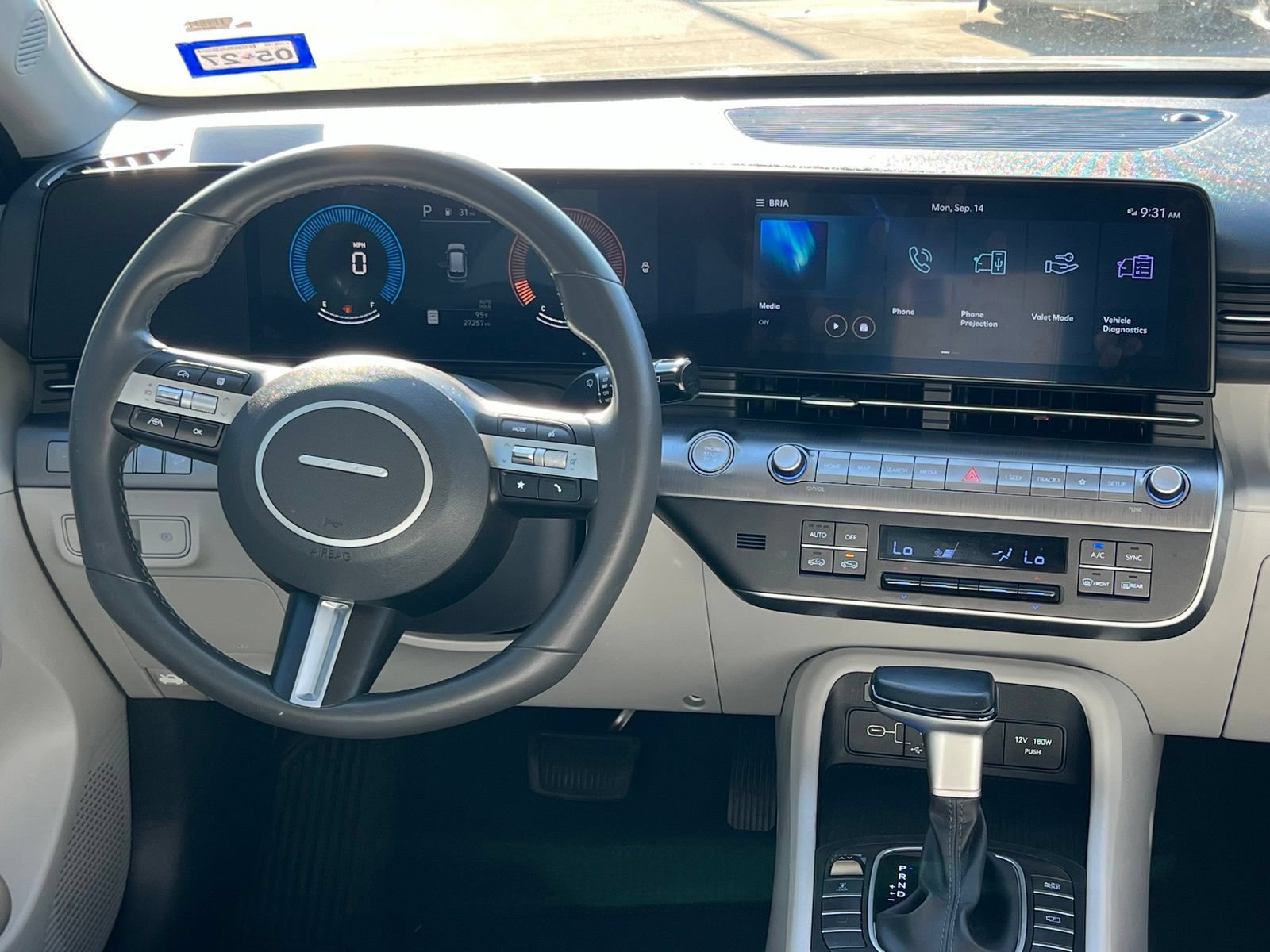 Certified 2024 Hyundai Kona SEL AWD/4WD image 18