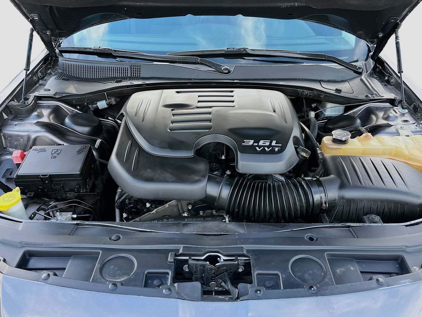 Used 2022 Chrysler 300 Touring w/ Sport Appearance Package RWD image 28