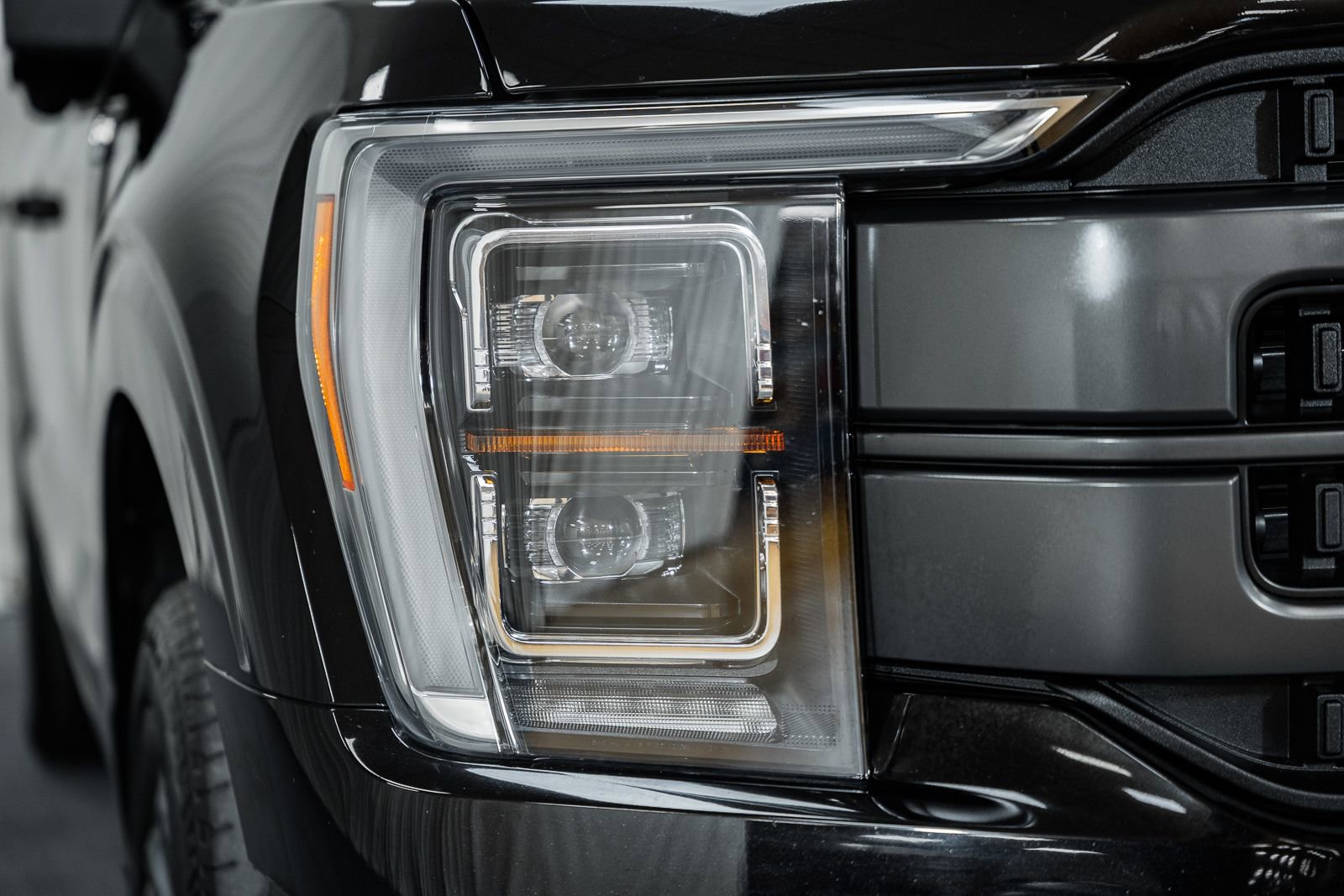 Used 2023 Ford F150 Lariat w/ Equipment Group 502A High image 15