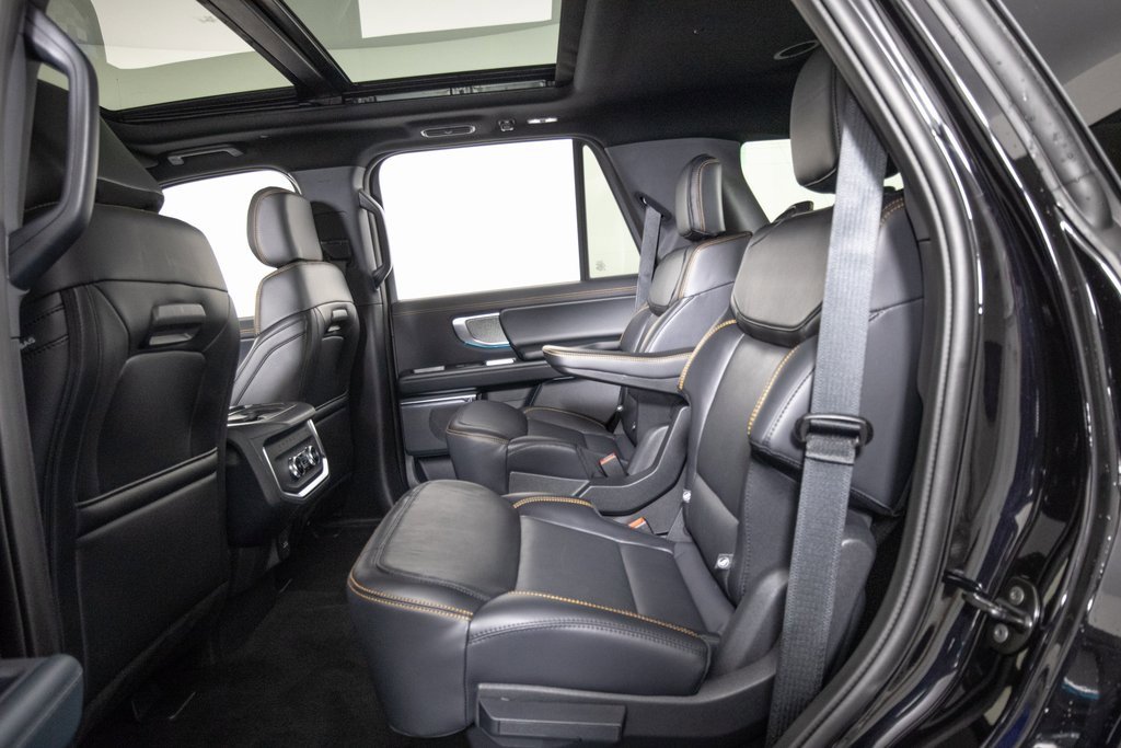 Used 2025 Ford Expedition Tremor image 11