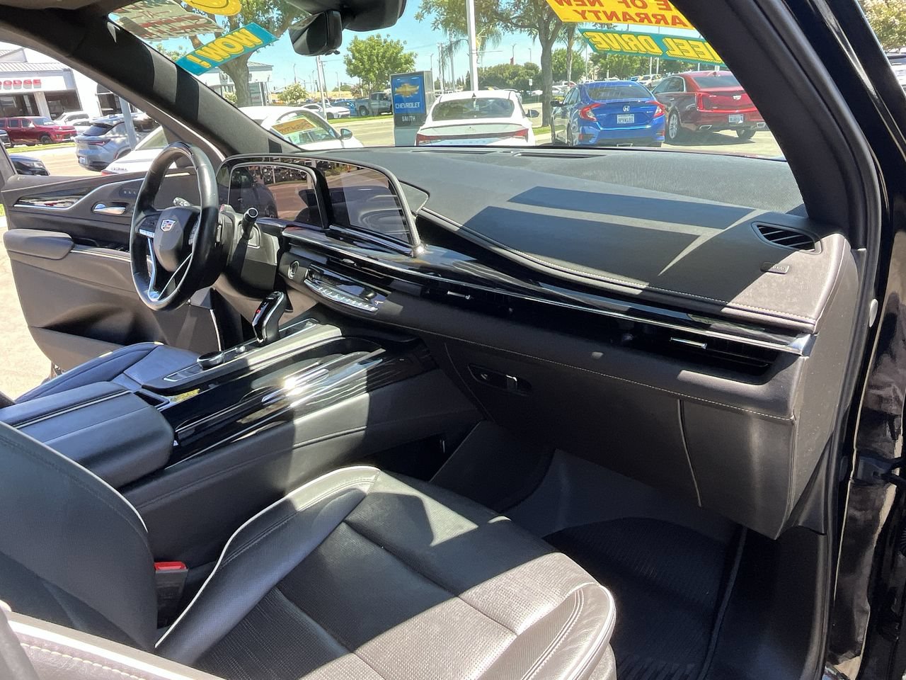 Used 2024 Cadillac Escalade Sport AWD/4WD image 29
