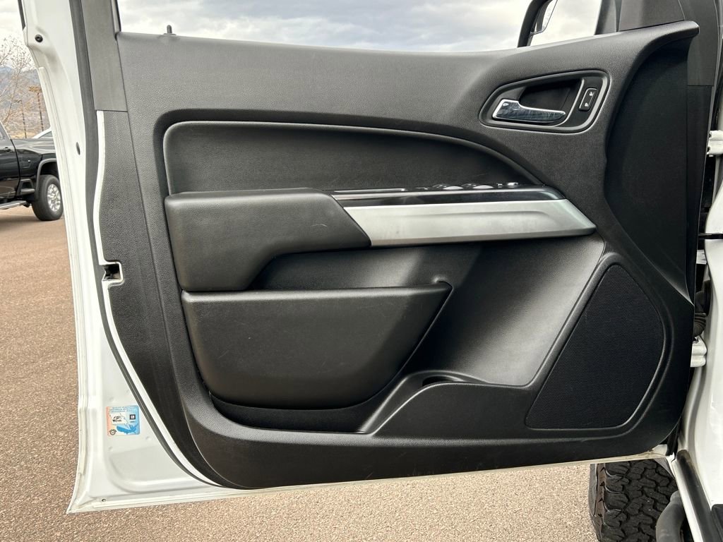 Used 2019 Chevrolet Colorado ZR2 image 28