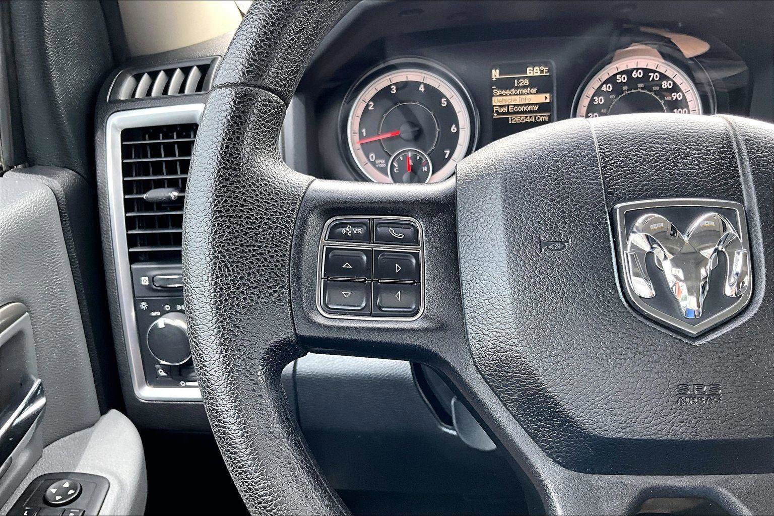 Used 2017 RAM 2500 SLT AWD/4WD image 19