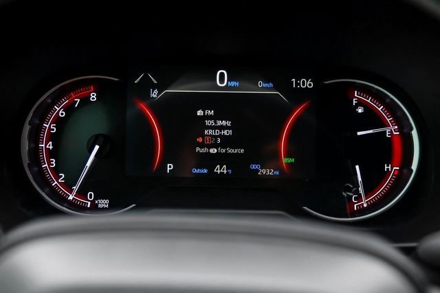 Used 2025 Toyota RAV4 XLE image 23