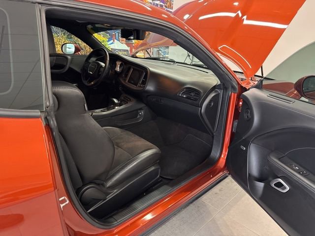 Used 2023 Dodge Challenger R/T w/ Plus Package image 43