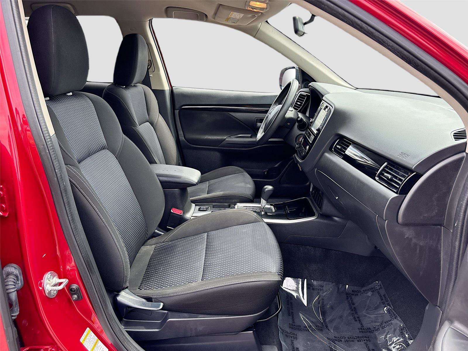Used 2019 Mitsubishi Outlander ES FWD image 26