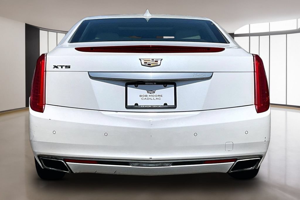 Used 2016 Cadillac XTS Premium FWD image 4