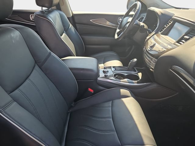 Used 2019 INFINITI QX60 Luxe w/ Essential Package AWD/4WD image 12