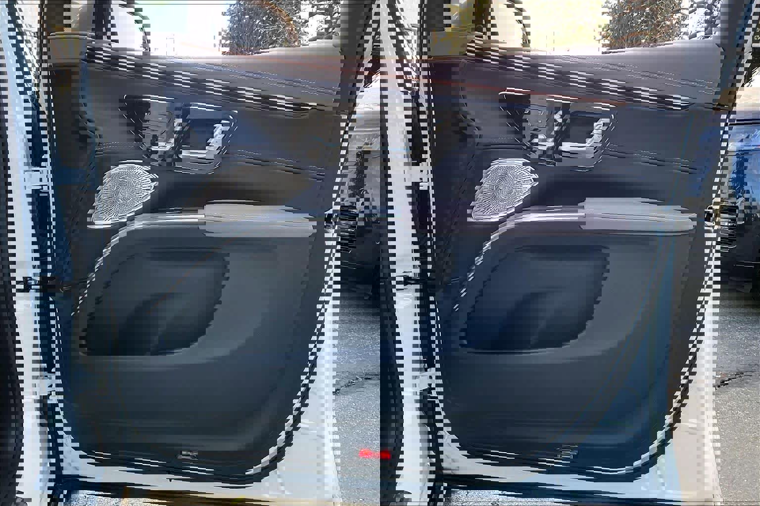 Used 2023 Mercedes-Benz EQS 580 4MATIC SUV image 25