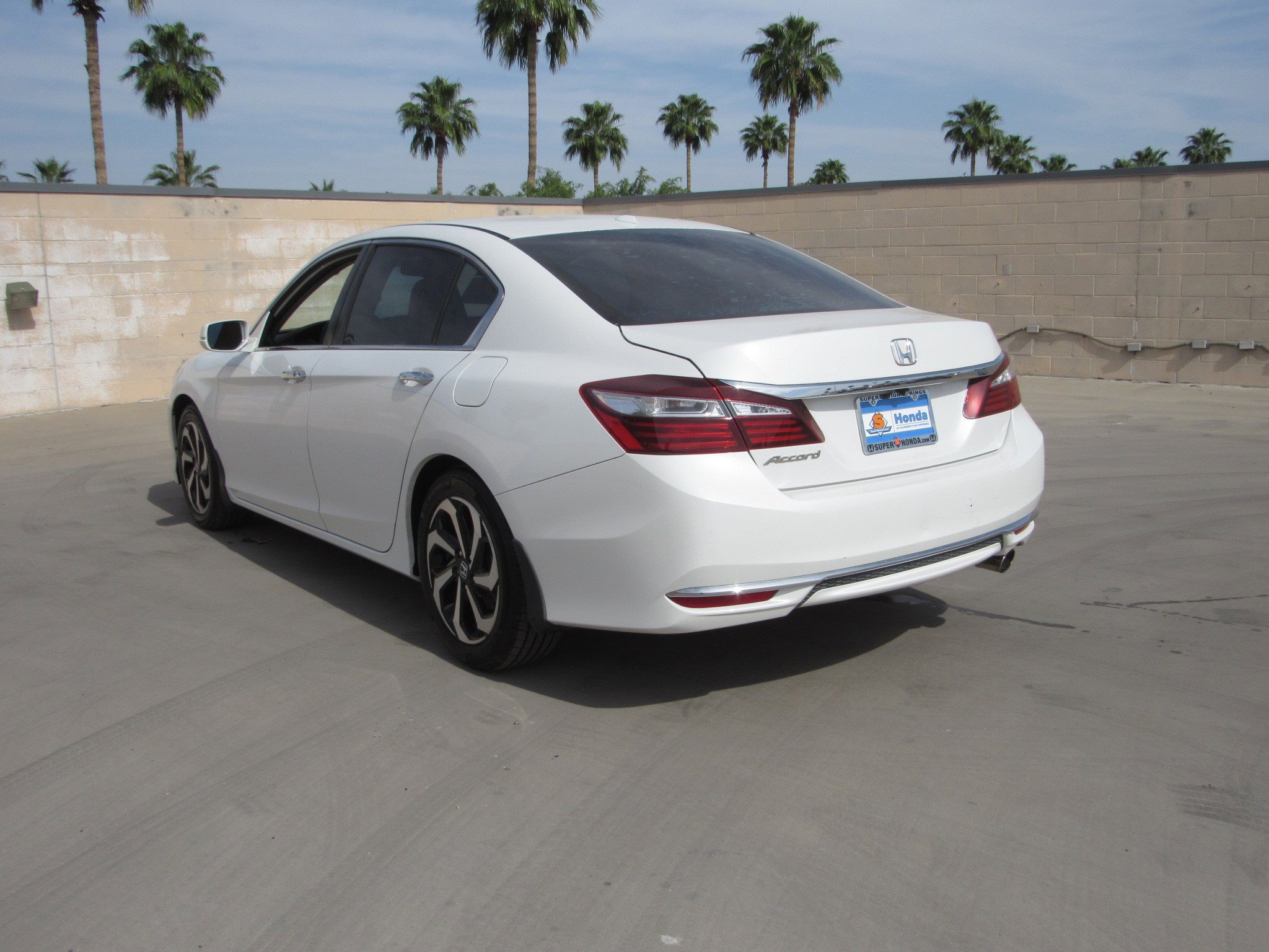 Certified 2017 Honda Accord EX-L image 6