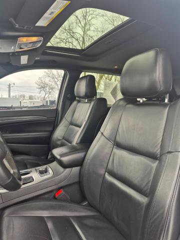Used 2019 Jeep Grand Cherokee Limited image 10