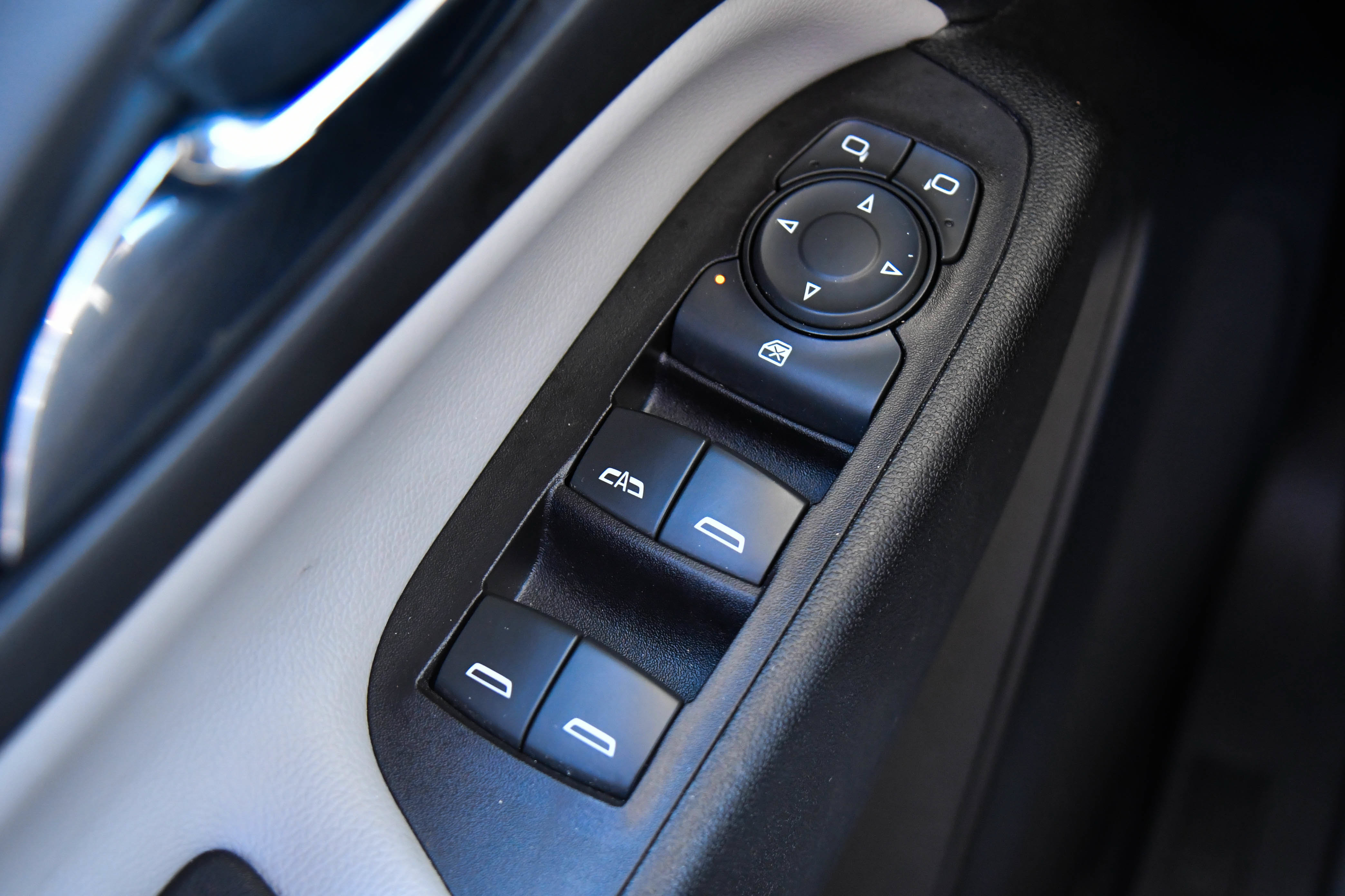 Used 2019 Chevrolet Equinox LT FWD image 31