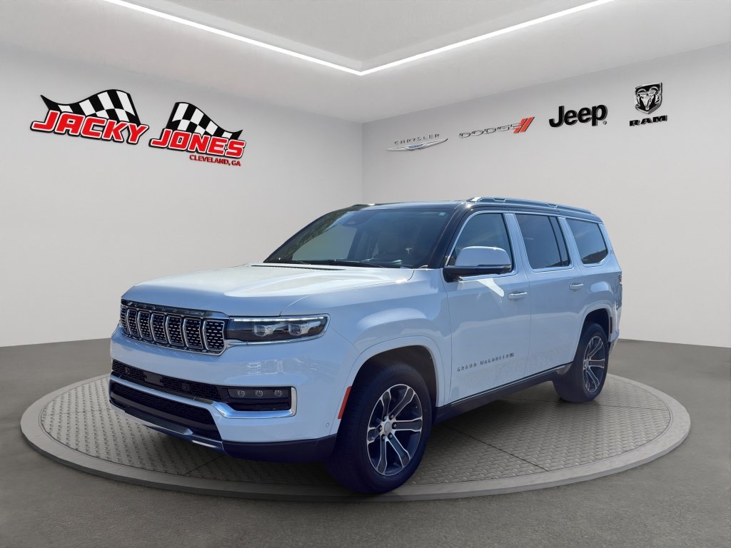 Used 2022 Jeep Grand Wagoneer Series I AWD/4WD video 1