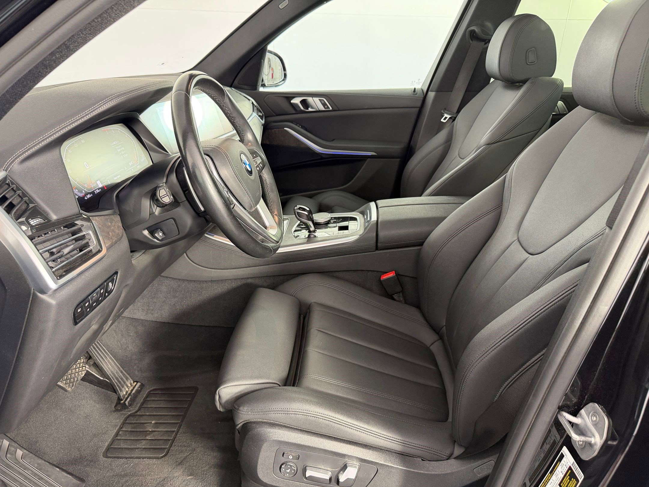 Used 2019 BMW X5 xDrive40i w/ Premium Package 2 AWD/4WD image 5