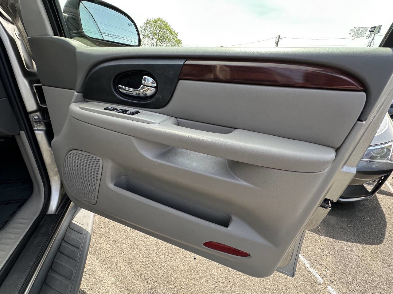 Used 2003 GMC Envoy XL SLT image 13