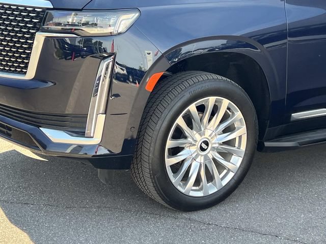 Certified 2024 Cadillac Escalade Premium Luxury w/ LPO, Floor Liner Package AWD/4WD image 7