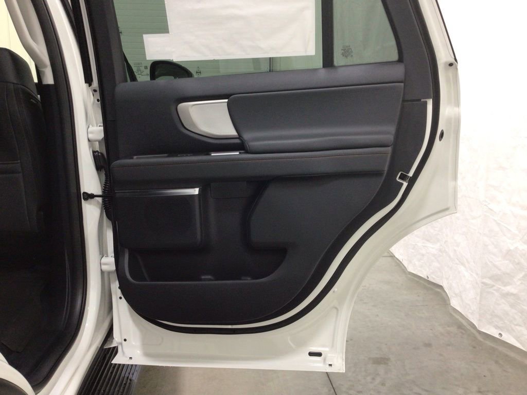 New 2025 Ford Expedition Active image 46