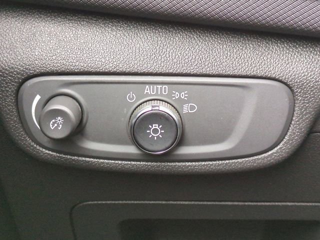 Used 2025 Chevrolet TrailBlazer LT w/ Convenience Package image 20