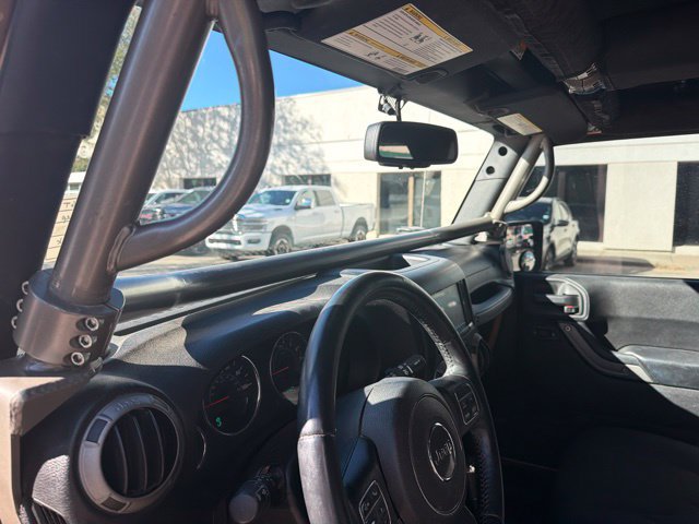 Used 2015 Jeep Wrangler Sport w/ Quick Order Package 24S AWD/4WD image 15