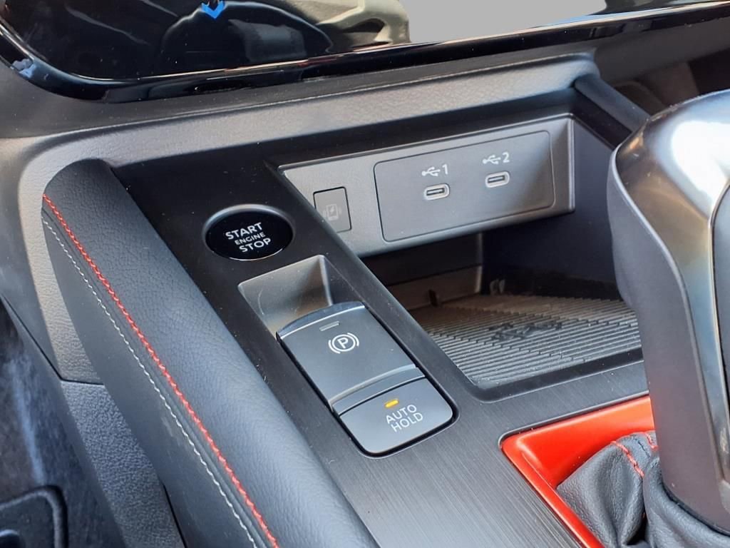 Certified 2025 Nissan Kicks SR image 13