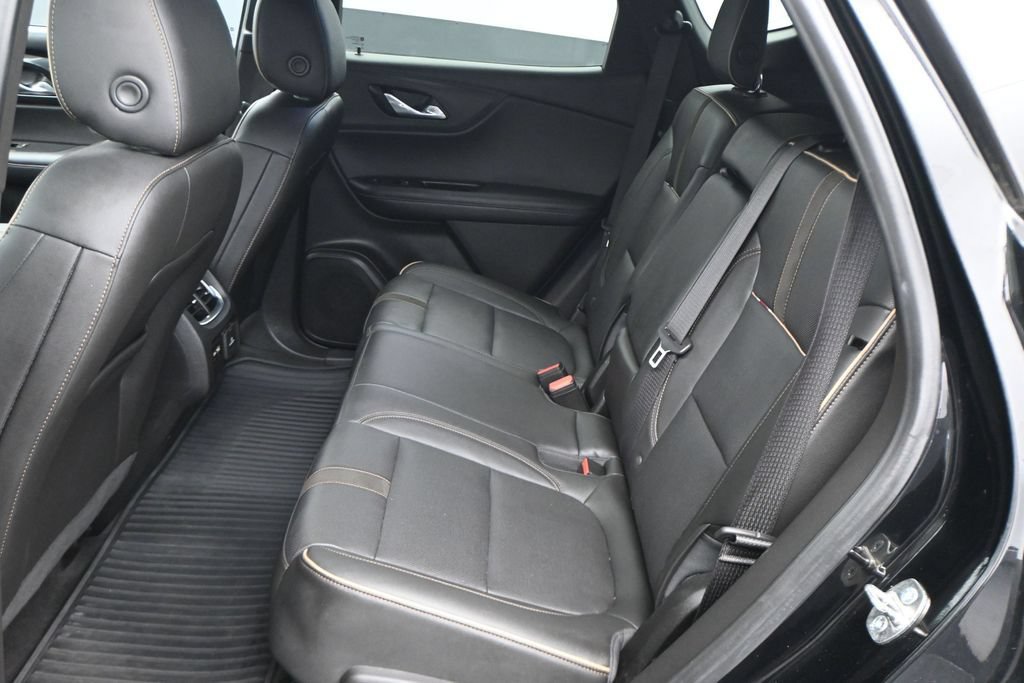 Used 2019 Chevrolet Blazer Premier w/ Sun and Wheels Package AWD/4WD image 11
