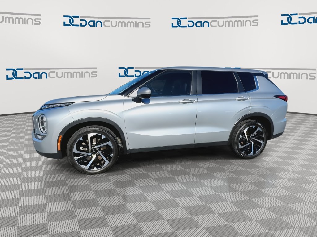 Used 2024 Mitsubishi Outlander SE Black Edition AWD/4WD image 5