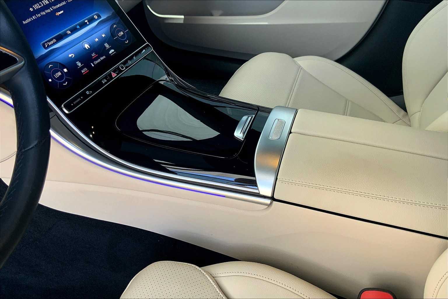 Certified 2022 Mercedes-Benz C 300 Sedan w/ Exclusive Trim Package image 16