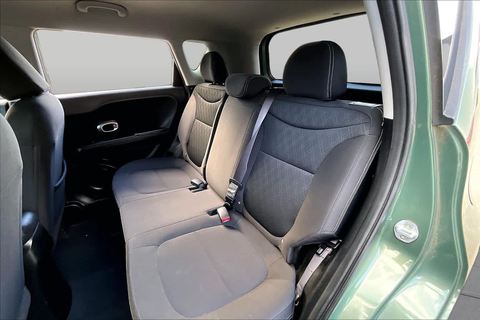Used 2014 Kia Soul FWD image 19