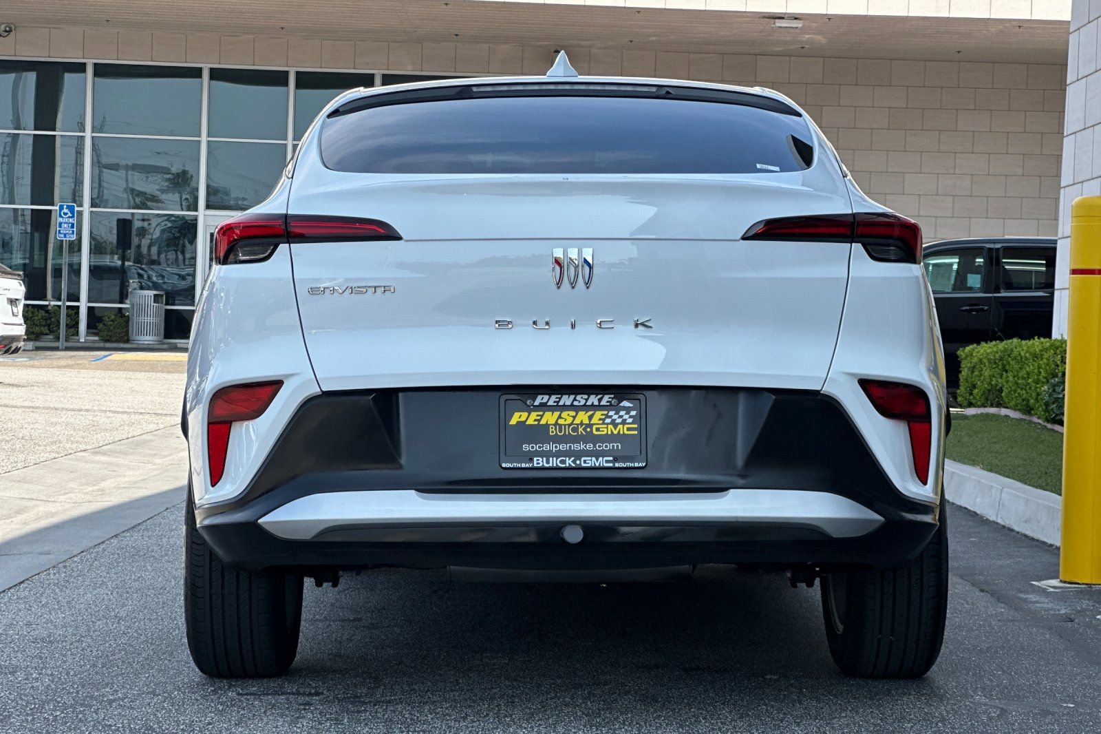 Certified 2024 Buick Envista Preferred image 5