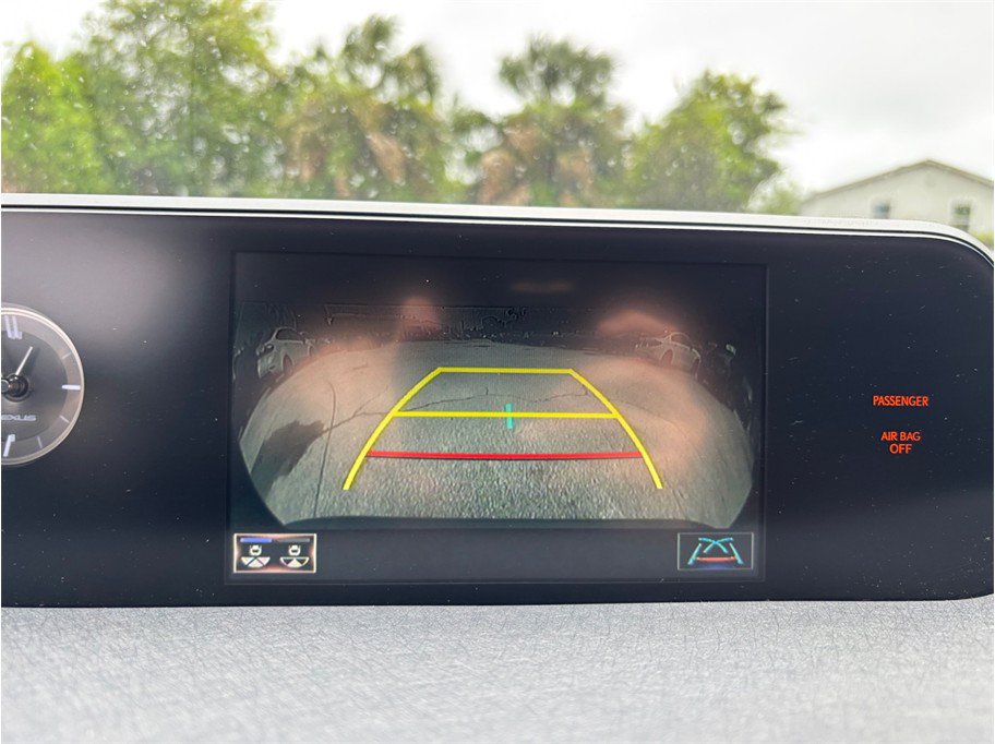 Used 2021 Lexus UX 250h w/ Premium Package AWD/4WD image 30