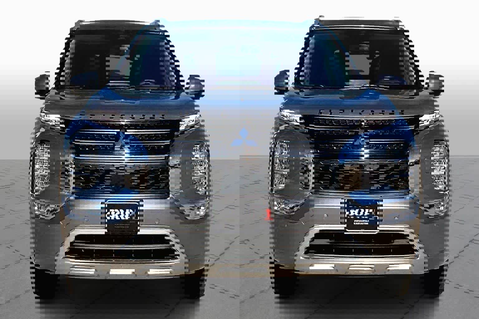 Used 2023 Mitsubishi Outlander SEL image 6