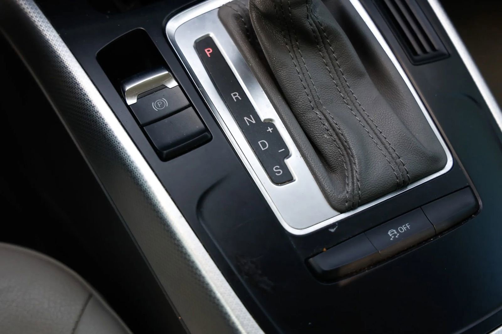 Used 2012 Audi A4 2.0T Premium FWD image 34